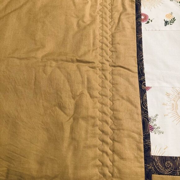 Quilt Throw with Sun and Moon Design - Picture 8 of 11